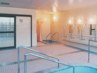 施設案内：浴室（温泉利用）の写真